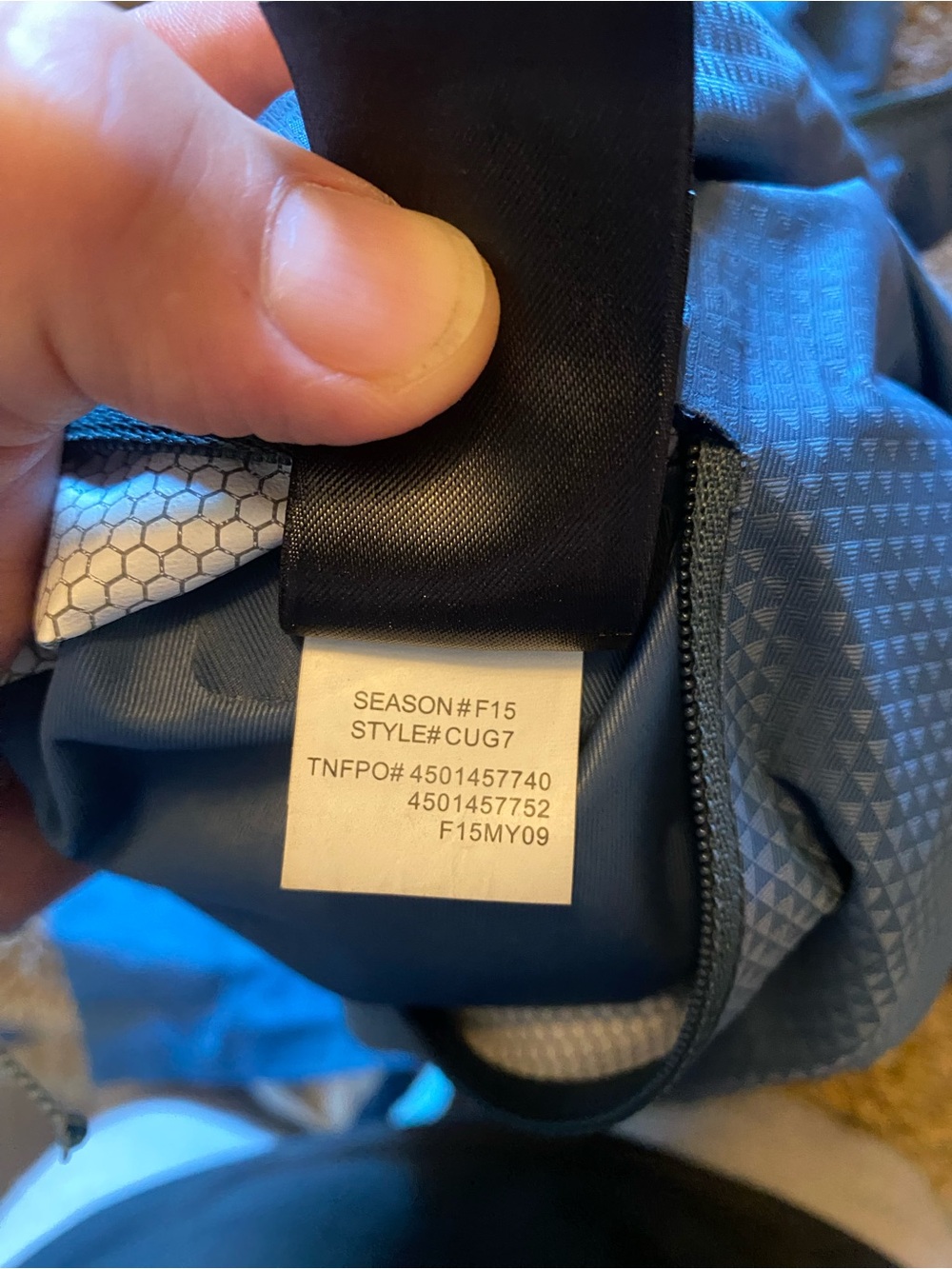The North Face Fuseform dot matrix jacket - Medium - 2.5L - Picture 11 of 13